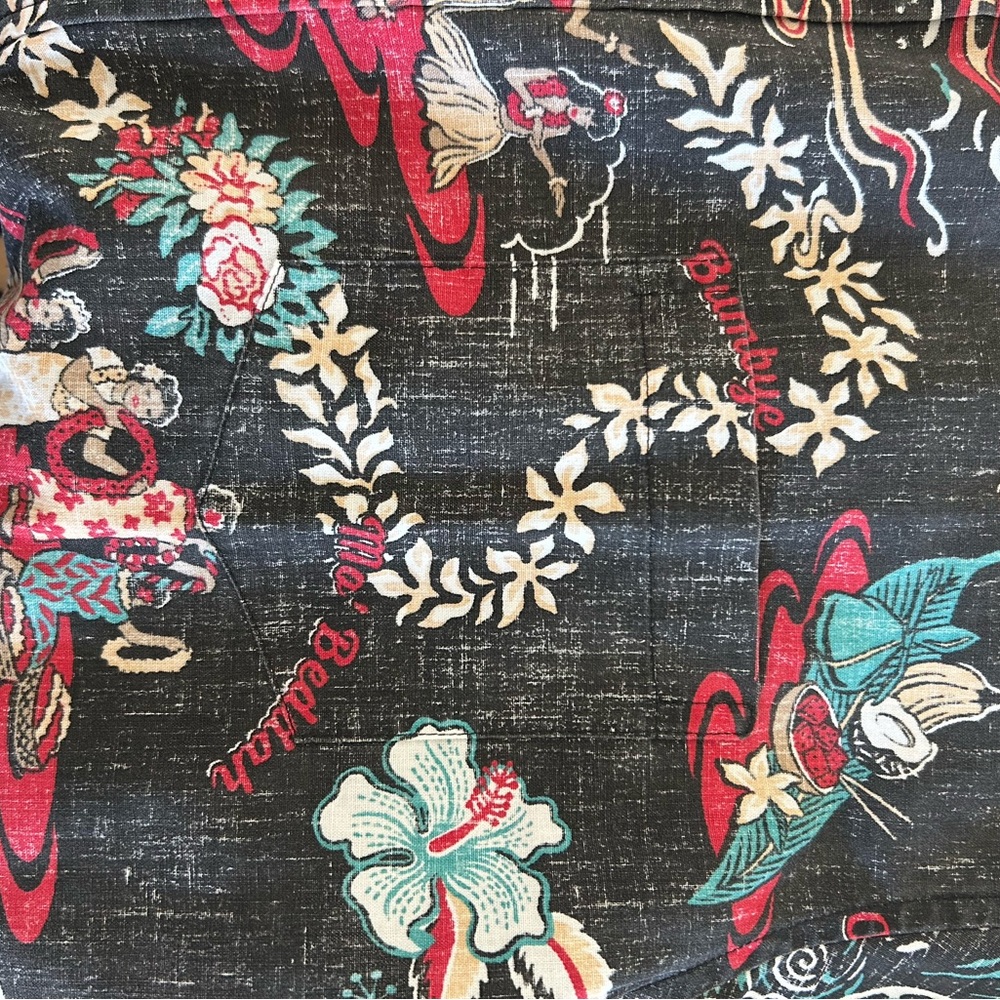 Reyn Spooner Classic Floral Shirt in Black and Red - Picture 4 of 5